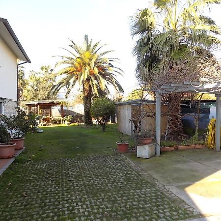 Casa Nuccia Gentili David Aparthotel Marina di Massa Exterior photo